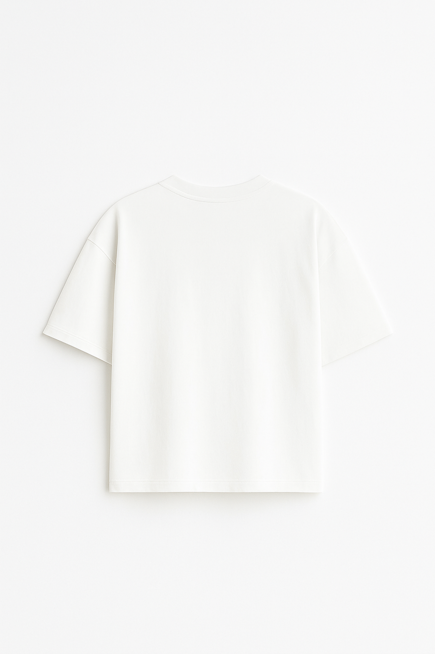 LUXVÓIRE™ BASIC TEE